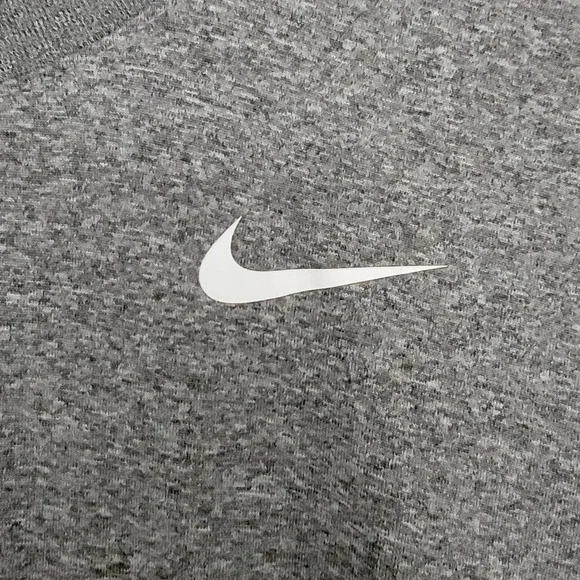 Nike Shirt Mens Large Gray Dri-FIT The Nike Tee Swoosh Athletic Running Training - Picture 3 of 8